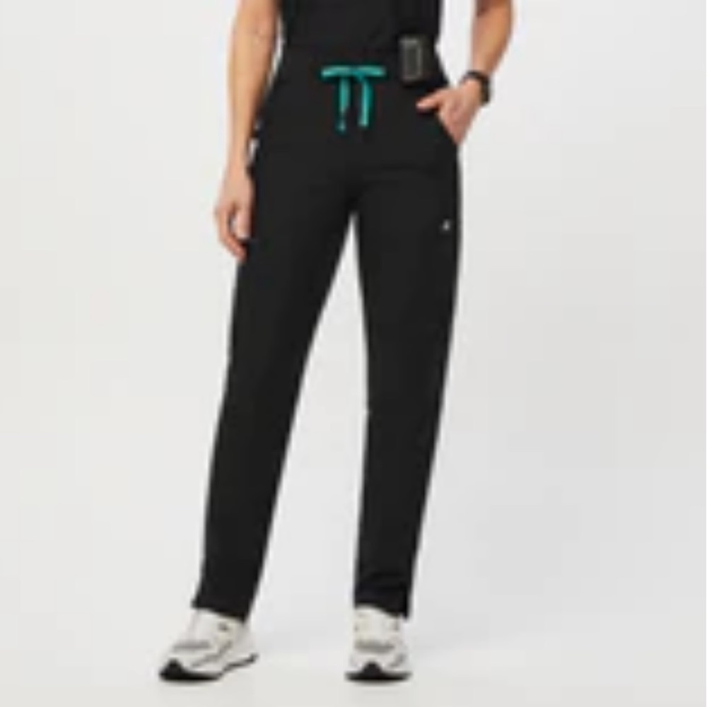 XXS PETITE Yola freex figs lined black scrub pants